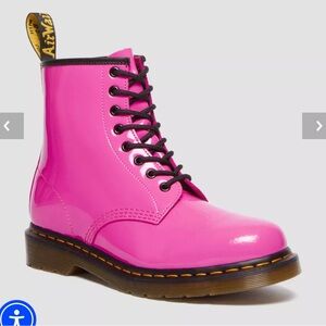 1460 Neon Pink Leather Lace Up Doc Martens Boots Women’s Size 9